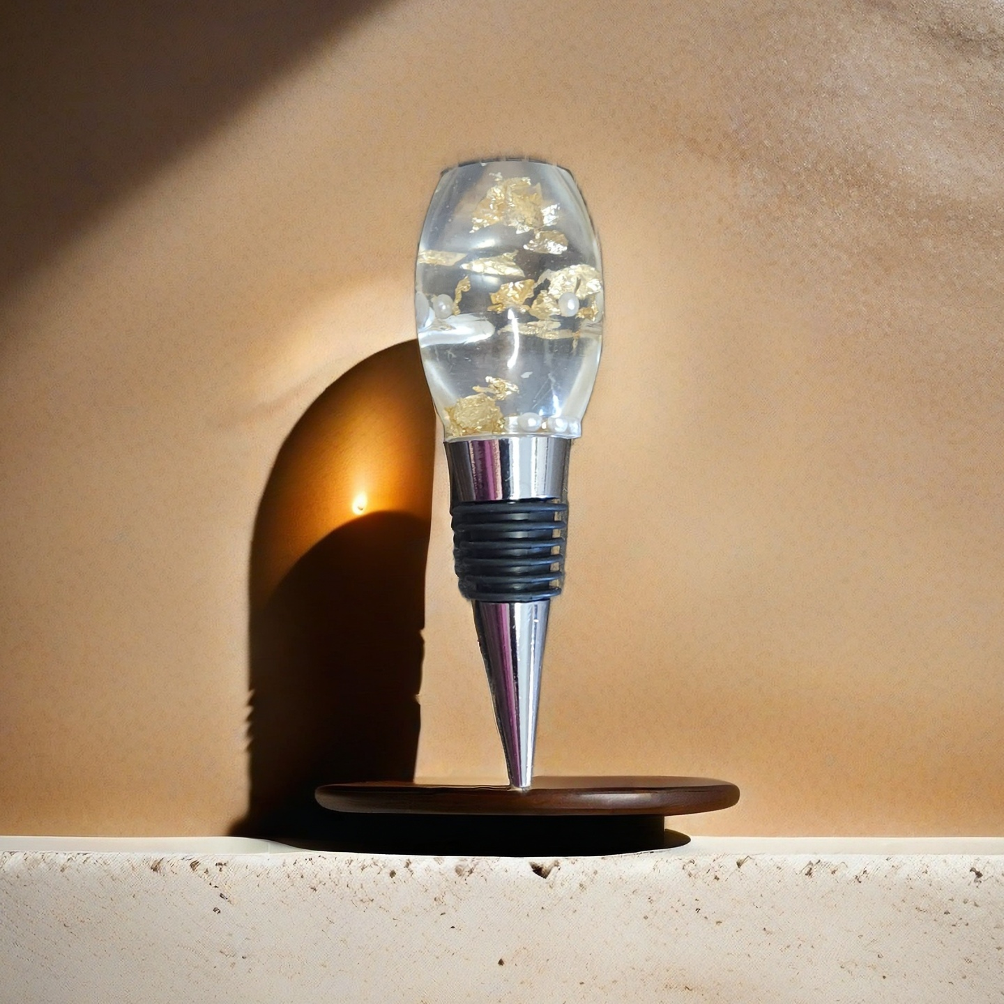 Resin Wine Stoppers - Gold Flakes image