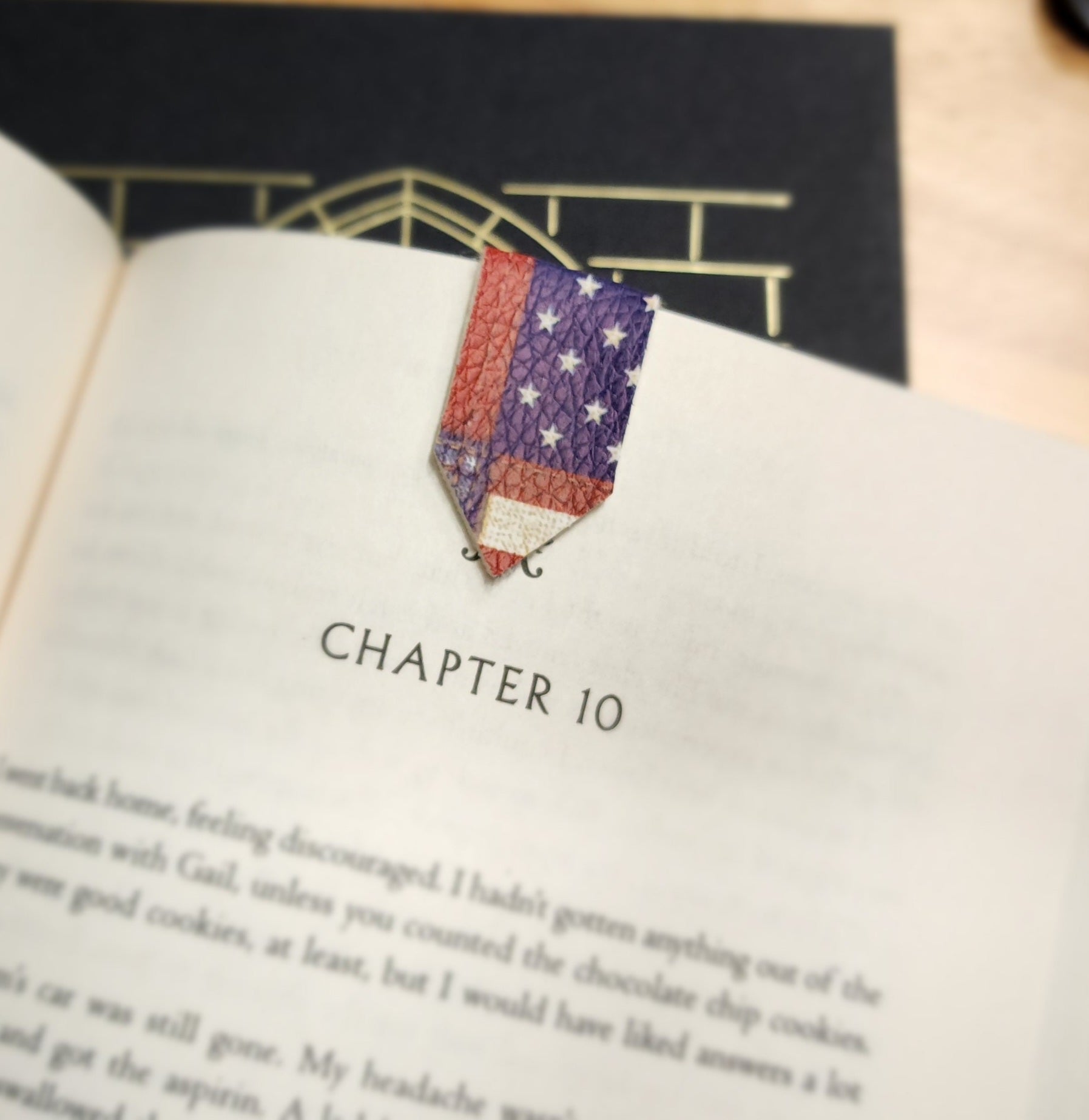 Magnetic Triangle Bookmarks - Vintage American Flag image